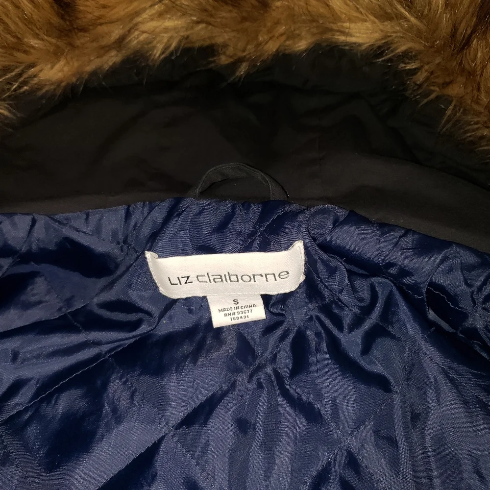 Liz Claiborne Woman's Parka Jacket with Faux Fur Hood - Picture 4 of 10